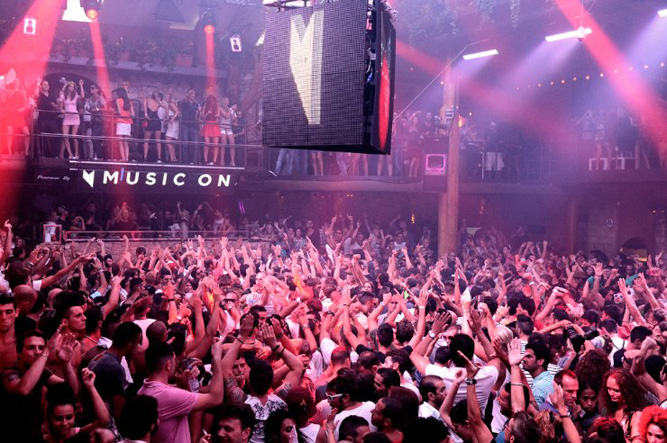 Music_On_2014_Amnesia_5